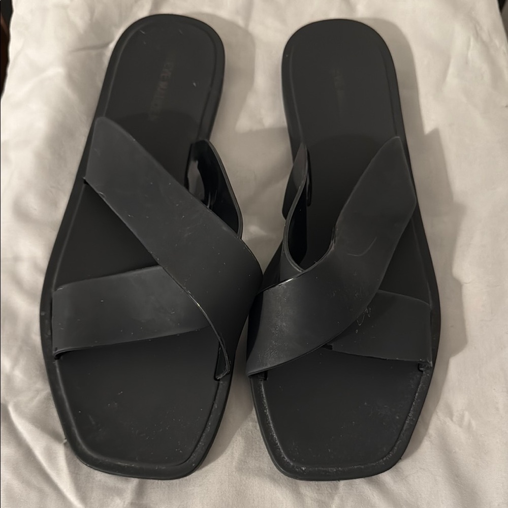 Steve Madden Black Cross-Band Slides